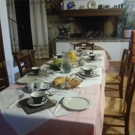 Fonte Dei Billi Alojamento de Acomodação e Pequeno-almoço 3*